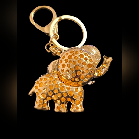 Sparkling Elephant Bsg Charm Keychain - Picture 2 of 2
